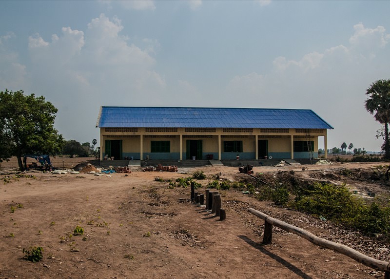 カンボジアの学校建設地完成の日
