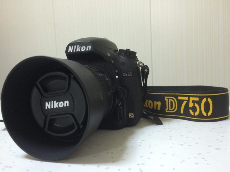 ニコンのフルサイズ一眼レフカメラD750