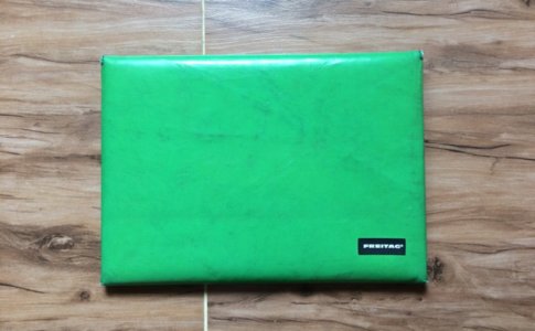 FREITAGのSLEEVE FOR MACBOOK