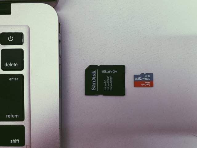 MicroSDカード