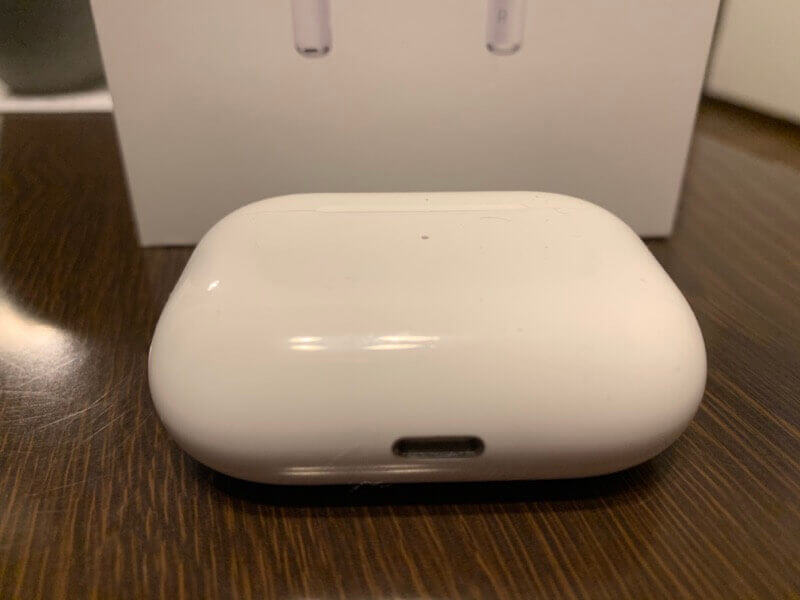 AirPods Proの充電部分